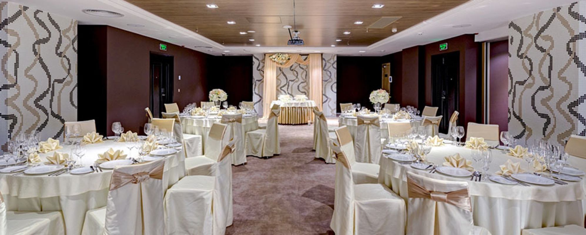 Фотографии банкетного зала Урал