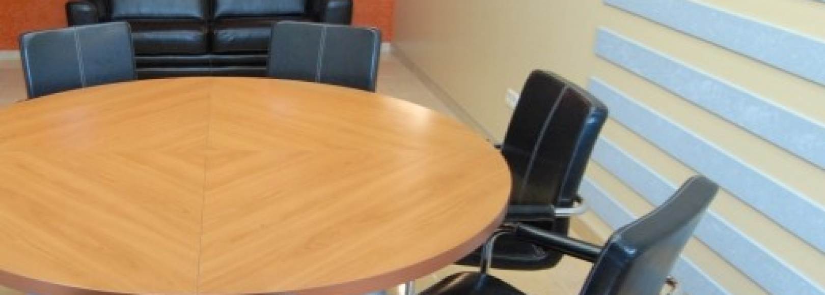 Фотография комнаты для переговоров Ля Ви де Шато