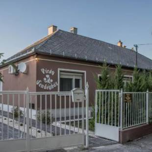 Фотографии гостевого дома
Virág Vendégház