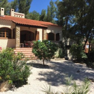 Фотография гостевого дома Villa provençale – grand jardin - 2 chambres