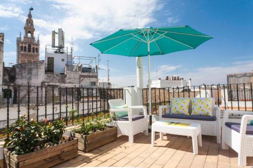 Фотография квартиры Abades Giralda Deluxe by Valcambre