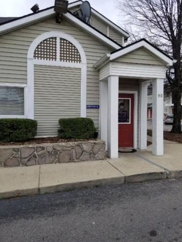 Фотография гостиницы InTown Suites Extended Stay Birmingham AL - Oxmoor Road