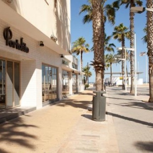 Фотография гостевого дома Malvarrosa Beach Rooms