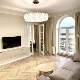 Фотография квартиры Апартаменты Главные ворота Минска на сутки c балкона — вид на вокзал