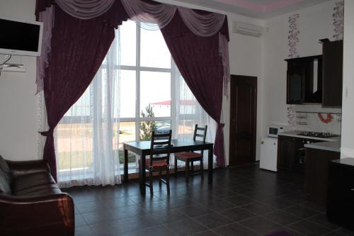 Фотографии гостиницы
Приморская