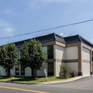 Фотографии гостиницы 
            Quality Inn Lynchburg near University