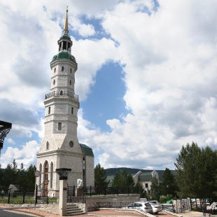 Фотография Башня-колокольня с часовней Иоанна Златоуста