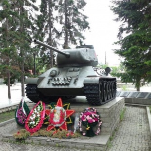 Фотография памятника Памятник работникам медеэлектролитного завода, погибшим в годы войны