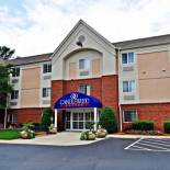 Фотография гостиницы Candlewood Suites Raleigh Crabtree, an IHG Hotel