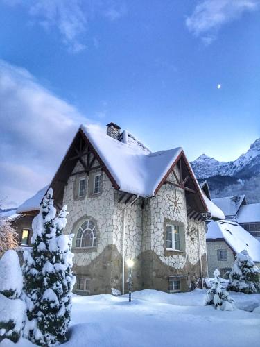 Фотографии гостевого дома 
            Snow Villlage Krasnaya Polyana