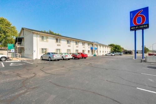 Фотография гостиницы Motel 6-Wichita, KS