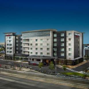 Фотография гостиницы Courtyard by Marriott Winnipeg Airport