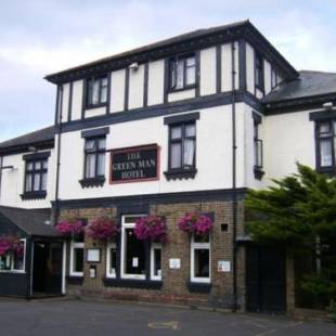 Фотографии гостиницы 
            OYO The Green Man Pub And Hotel