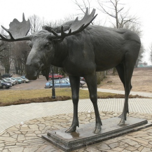 Фотография памятника Скульптура лося