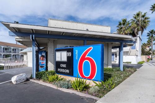 Фотография гостиницы Motel 6-Oceanside, CA, Marina