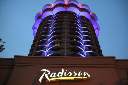 Фотография гостиницы Radisson Hotel Cincinnati Riverfront