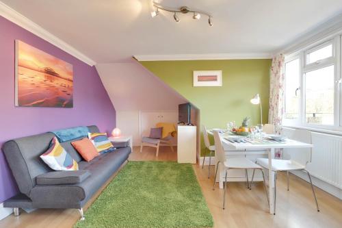 Фотография квартиры Brunswick - Two Bedroom, Two Bathrooms and Garden View Balcony