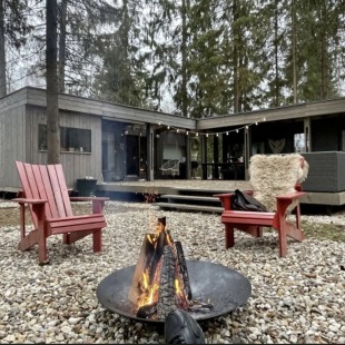 Фотография Коттеджа Шале Сказочная Скаут дача в хвойном лесу