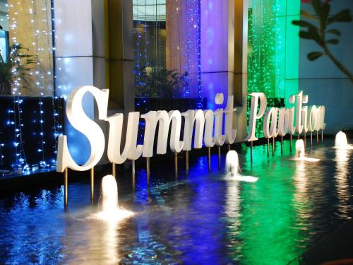 Фотография гостиницы Summit Pavilion Hotel