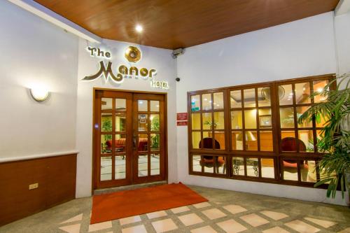 Фотография гостиницы The Manor Hotel