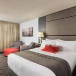 Фотография гостиницы Carriage House Hotel and Conference Centre