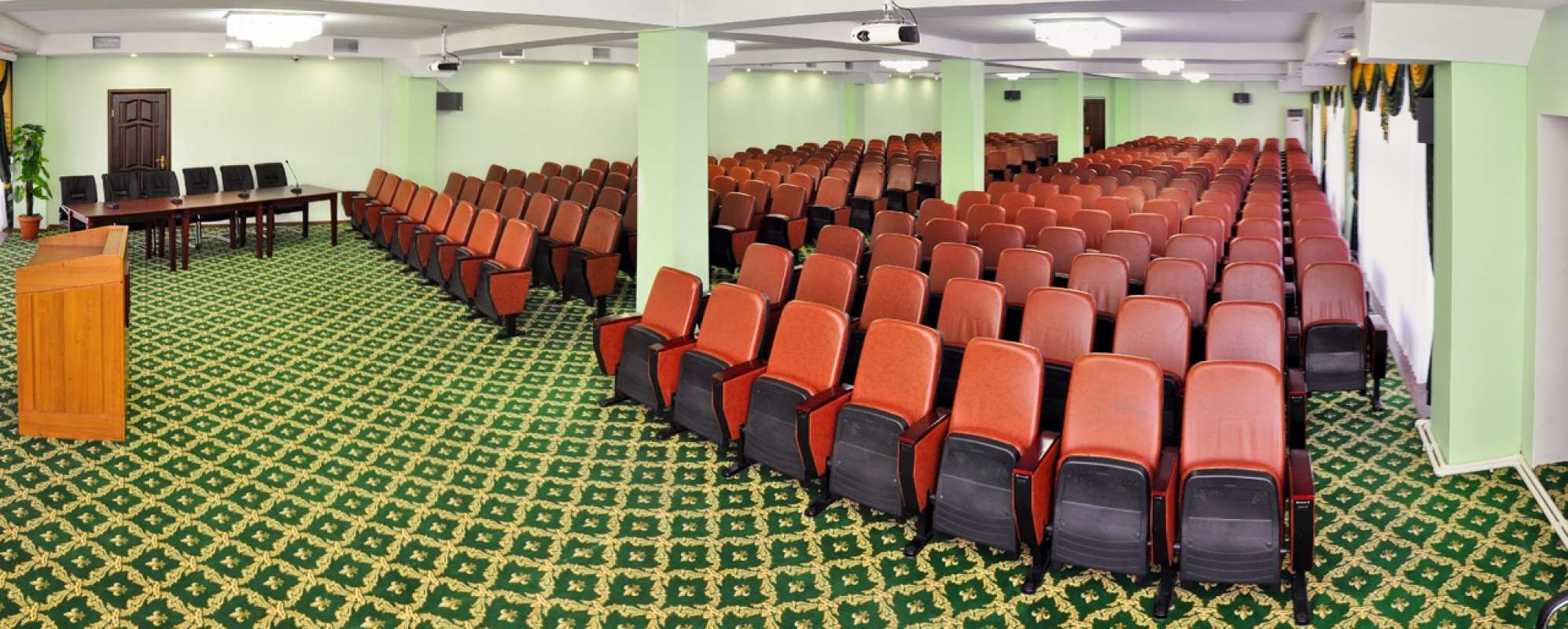 Фотографии конференц-зала Большой