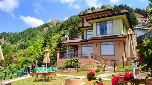 Фотография гостиницы Larisa Resort Mussoorie
