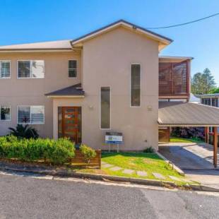 Фотографии гостевого дома
Seagrass House - Great House near the beach