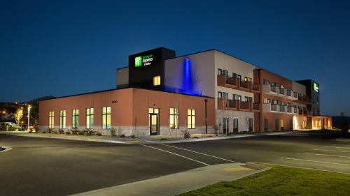 Фотография гостиницы Holiday Inn Express Pocatello, an IHG Hotel