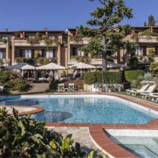 Фотографии гостиницы
Relais Santa Chiara Hotel