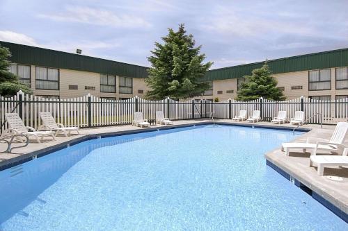 Фотография гостиницы Travelodge by Wyndham Pocatello