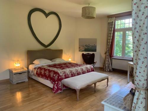 Фотографии мини отеля
la Tour d'Héloïse - 10' de Bruxelles