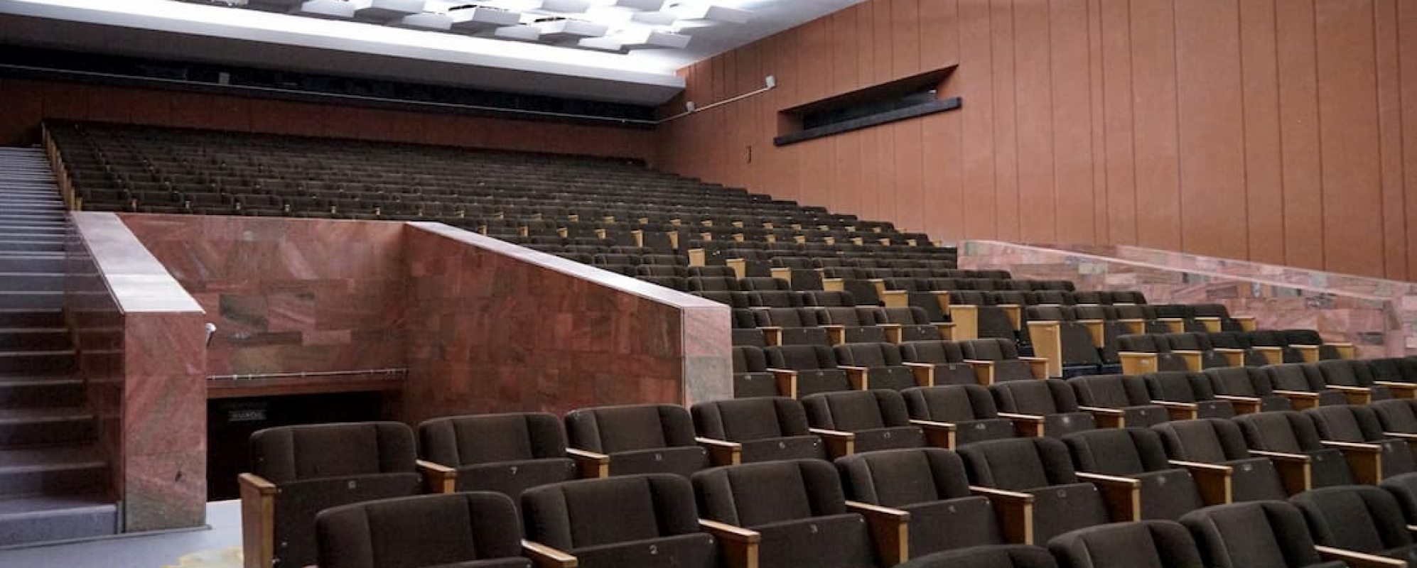 Фотографии концертного зала СГОДНТ Кинозал