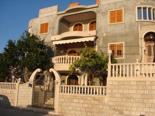 Фотография гостевого дома Apartments & rooms Anita-parking