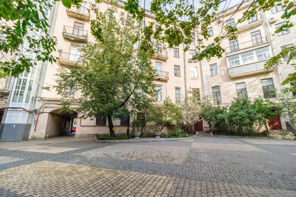 Фотография квартиры DeRent Aparts (ДеРент Апартс) на улице Караванная 3/35