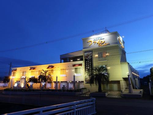 Фотография мини отеля Hotel Fine Garden Senboku