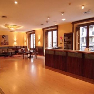 Фотография гостевого дома Hostal Cataluña