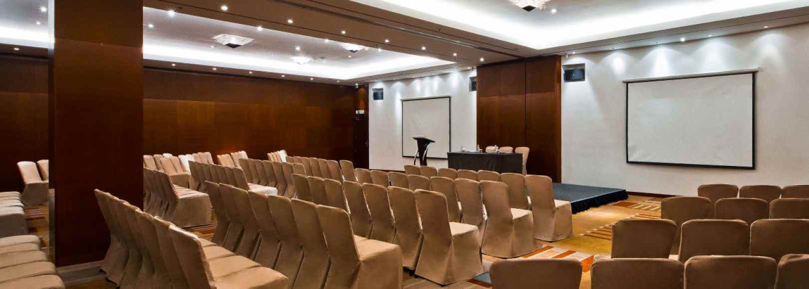 Фотография банкетного зала Саргсян