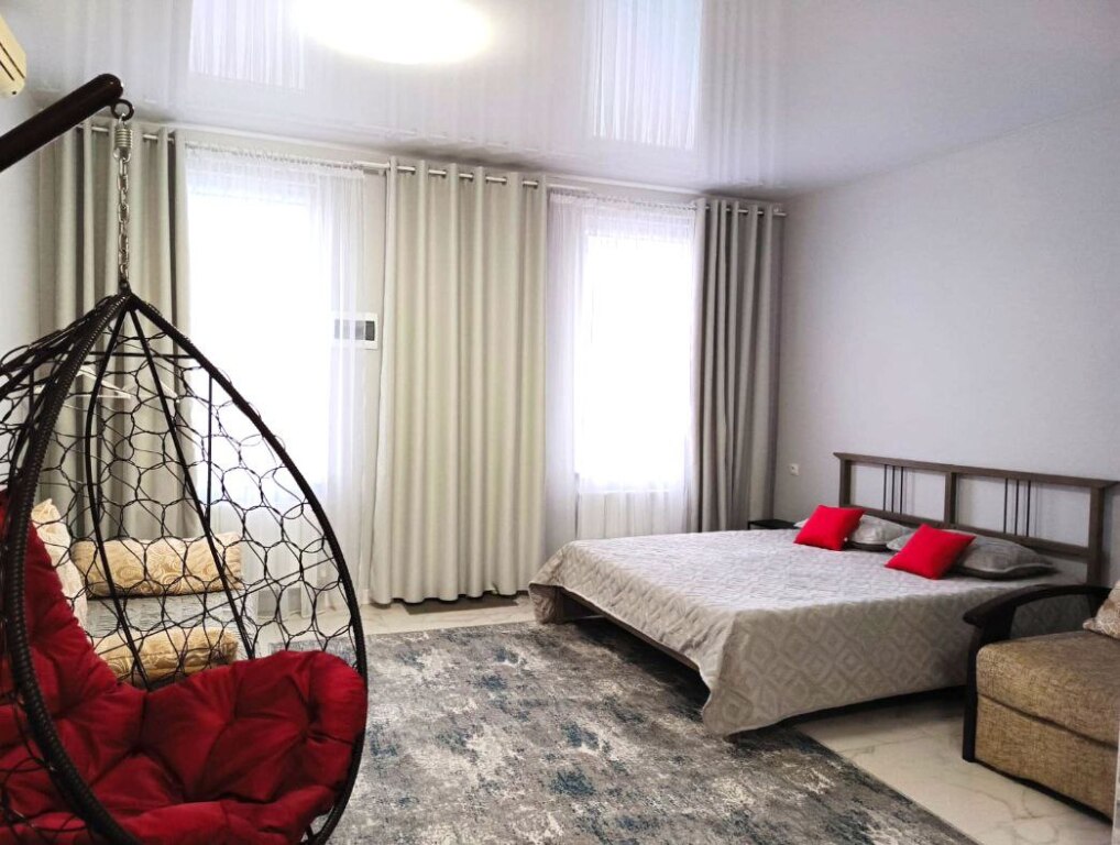 Фотография Коттеджа Частный дом Уютный дом-студия в центре города