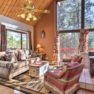 Фотография гостевого дома Prescott Cabin with Gas Grill about 10 Min To Downtown!