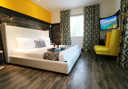 Фотография гостиницы Catalina Hotel & Beach Club