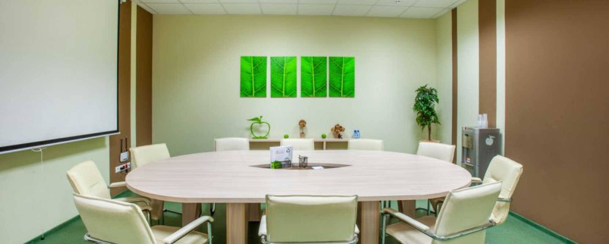 Фотографии комнаты для переговоров Комната для переговоров