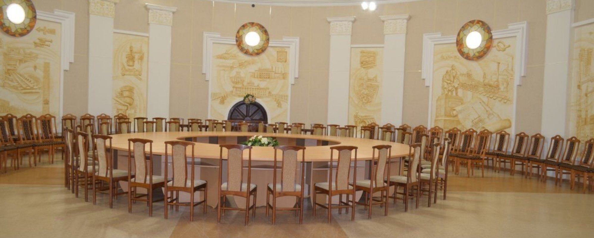Фотографии конференц-зала ДК НТМК Президентский зал