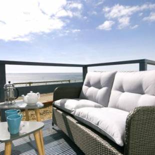 Фотографии гостевого дома 
            Sail Away Holiday Villa