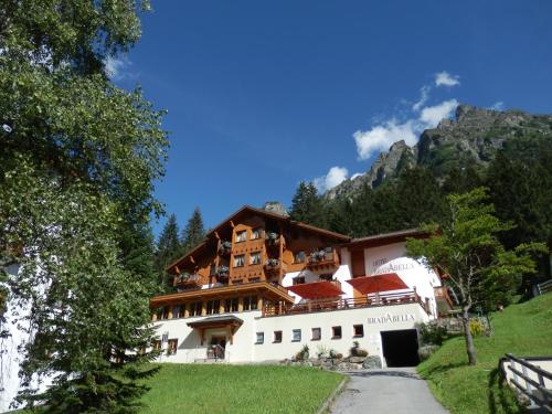 Фотография гостиницы Hotel Bradabella - Montafon