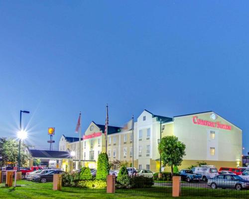 Фотография гостиницы Comfort Suites At Rivergate Mall