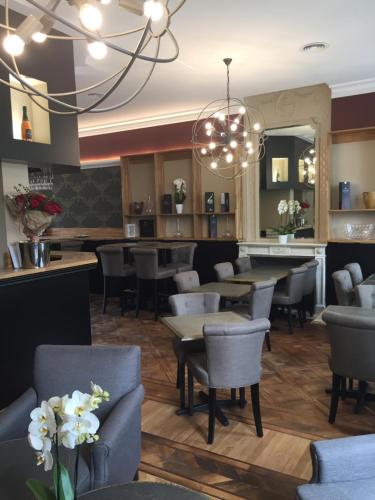 Фотография мини отеля La Cave de l'Avenue de champagne