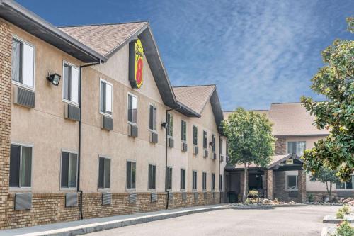 Фотография гостиницы Super 8 by Wyndham Redding