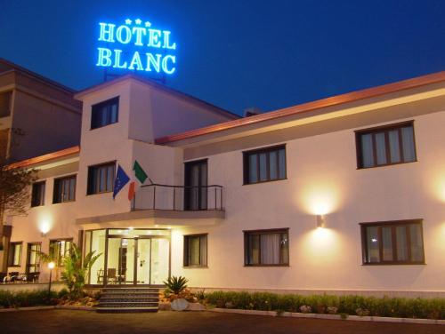 Фотография гостиницы Hotel Blanc