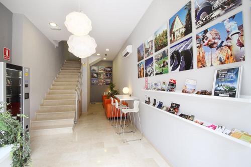 Фотографии гостевого дома 
            Dormavalencia Hostel